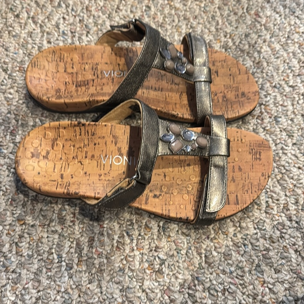 Vionic Slide Sandals, Pewter with Gems, Sz 8W - Picture 5 of 8